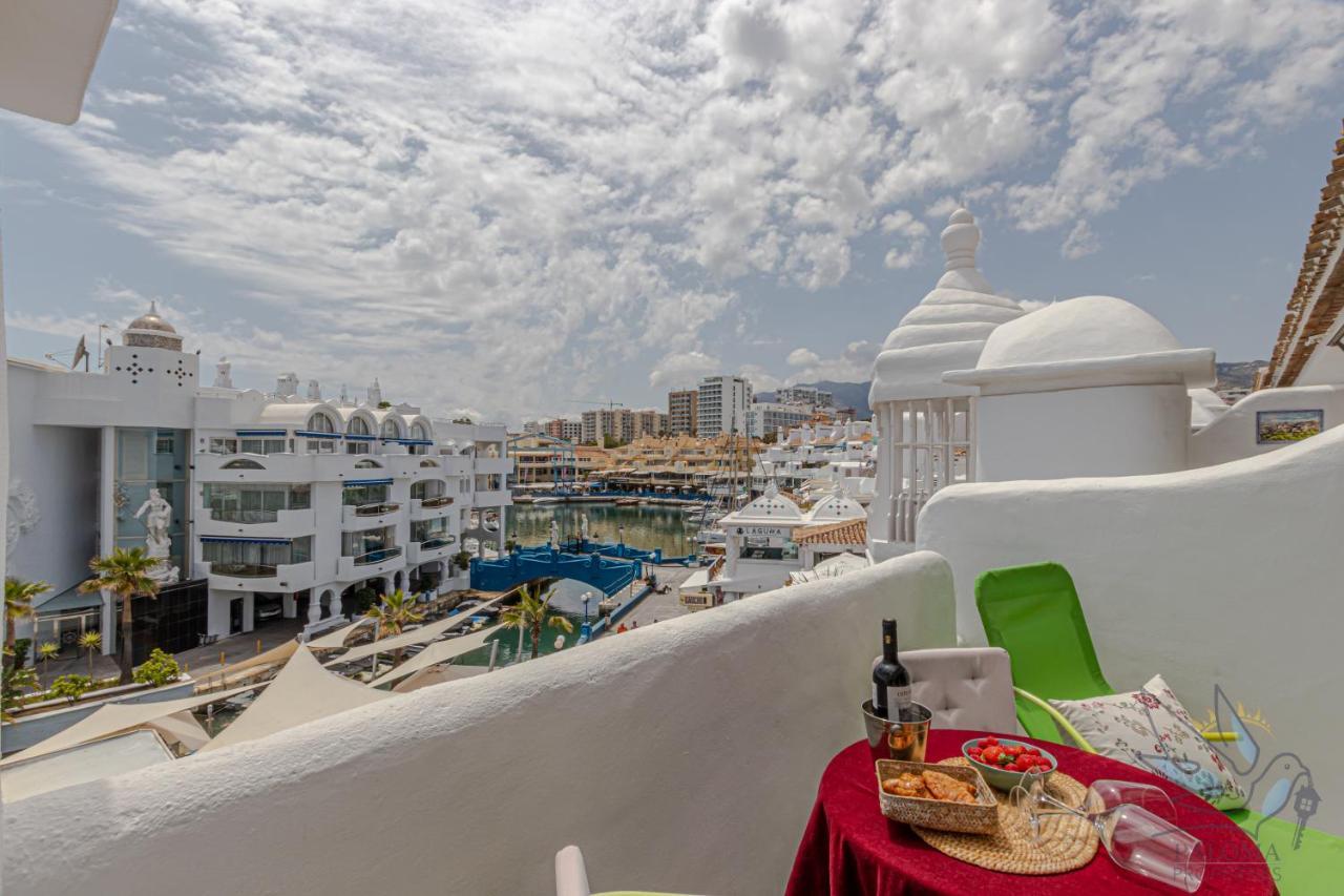 In Puerto Marina With Beautiful Views Of The Sea And The Boats Benalmádena