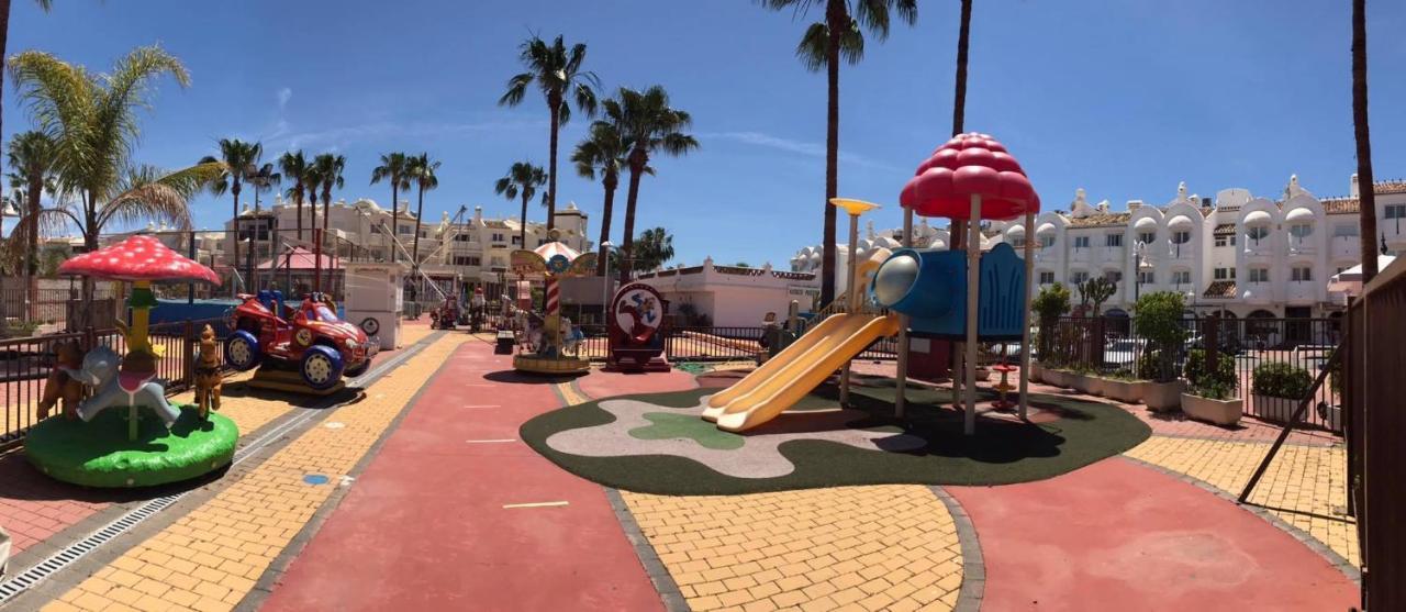 In Puerto Marina With Beautiful Views Of The Sea And The Boats Benalmádena