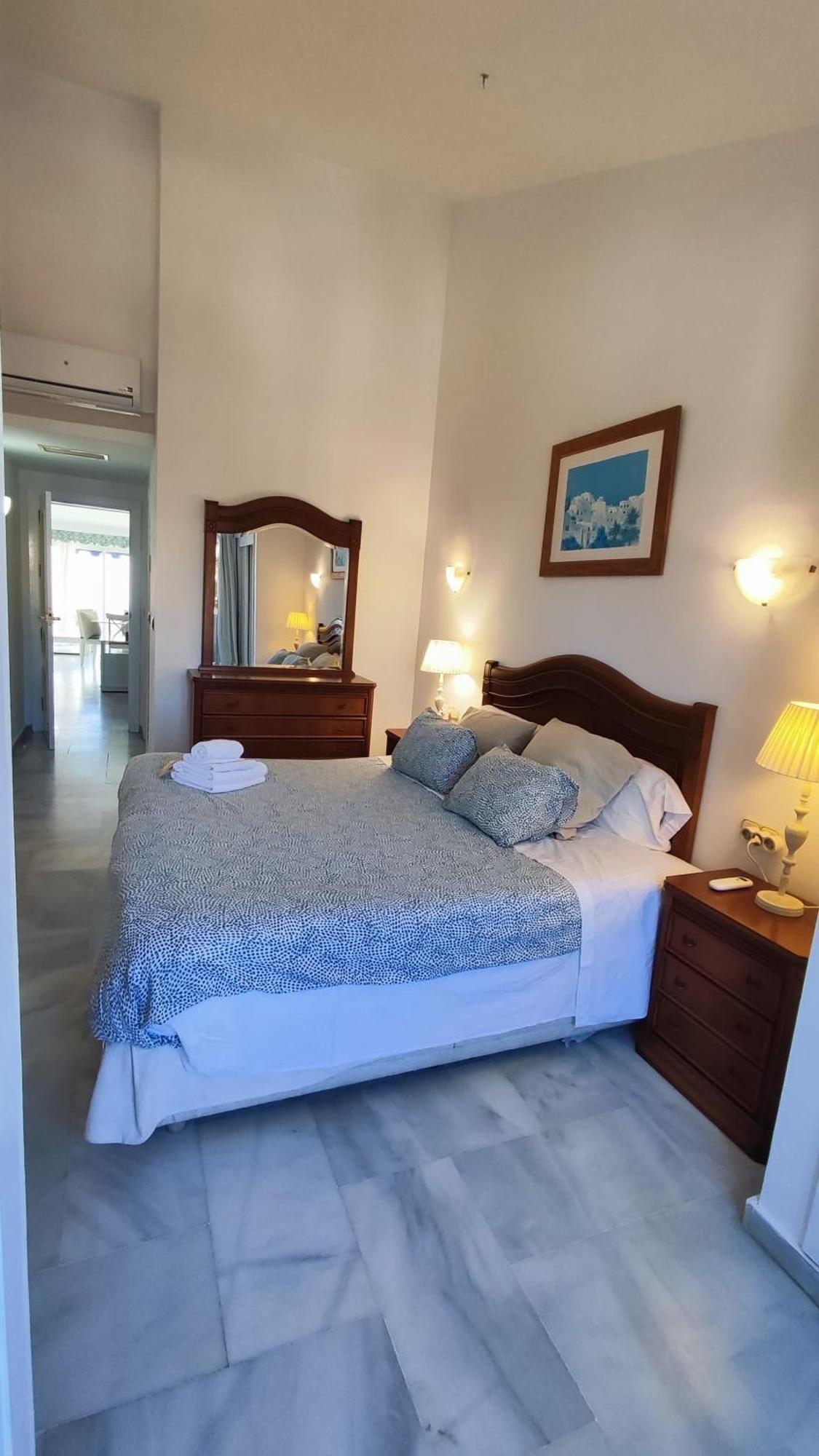 In Puerto Marina With Beautiful Views Of The Sea And The Boats Appartement *
