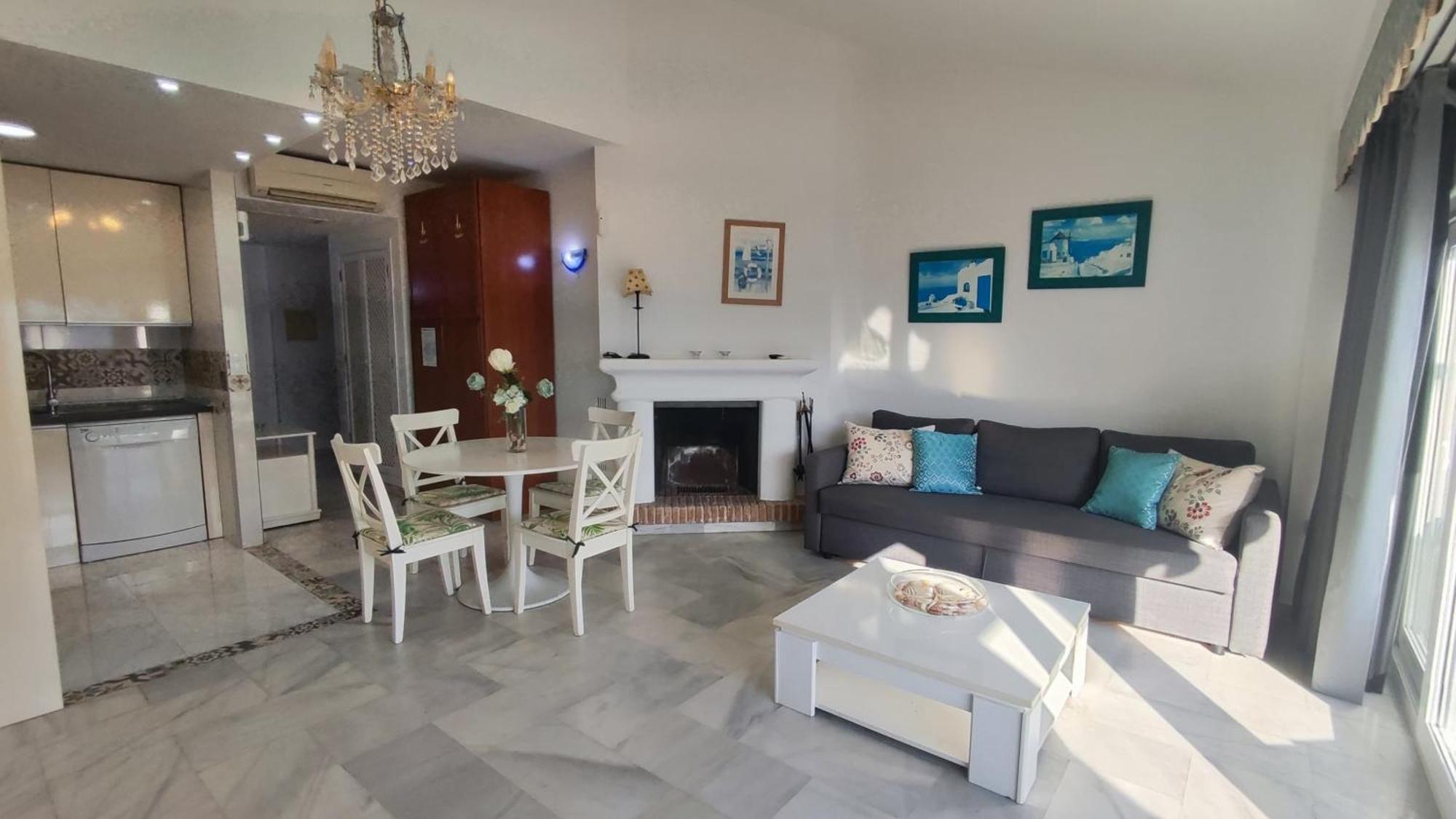 Appartement In Puerto Marina With Beautiful Views Of The Sea And The Boats